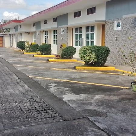 Alinchlo Hotel Legazpi Dış mekan fotoğraf