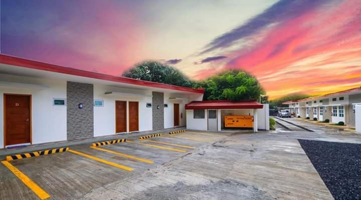 Alinchlo Hotel Legazpi Dış mekan fotoğraf