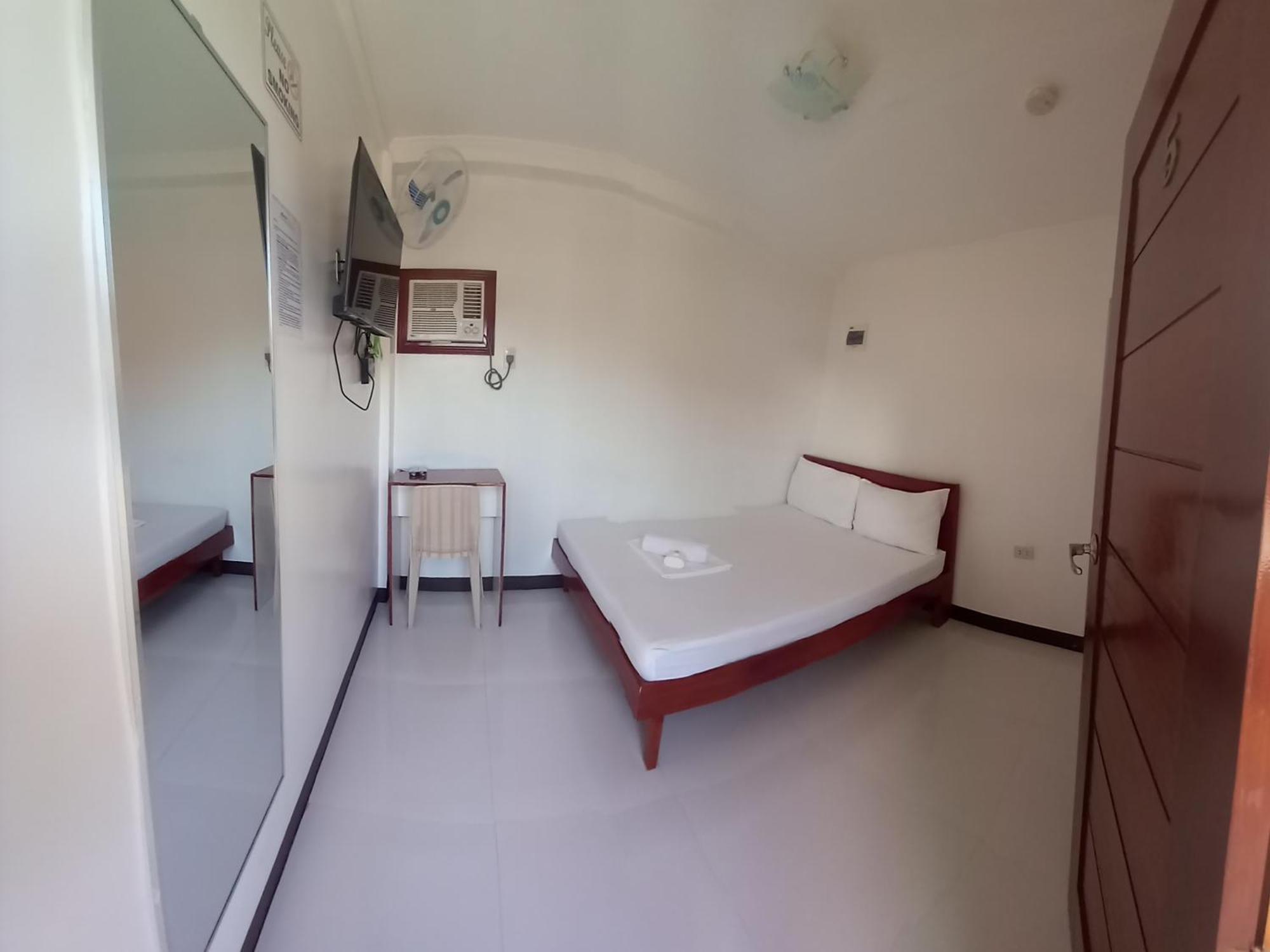 Alinchlo Hotel Legazpi Oda fotoğraf